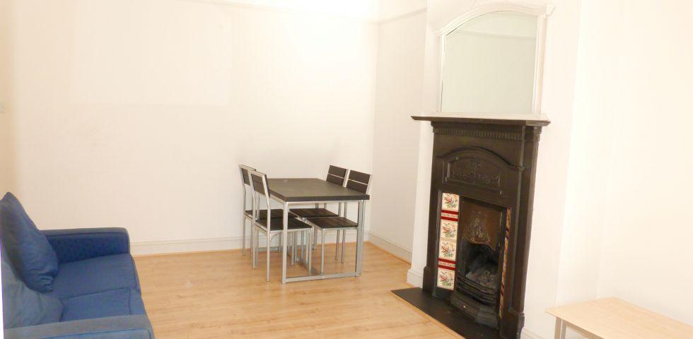 			PRIVATE GARDEN, 2 Bedroom, 1 bath, 1 reception Flat			 Somerton Road, CRICKLEWOOD