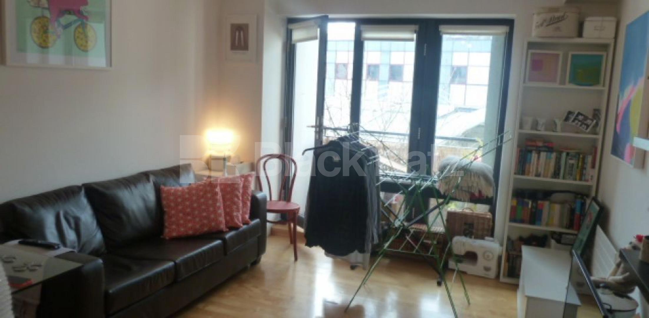			GREAT 1 BEDROOM FLAT IN THE HEART OF CLERKENWELL, 1 Bedroom, 1 bath, 1 reception Flat			 Turnmill Street, CLERKENWELL-FARRINGDON-BARBICAN