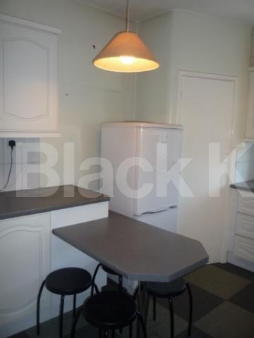 			MUST SEE!, 1 Bedroom, 1 bath, 1 reception Flat			 Archway Road, HIGHGATE