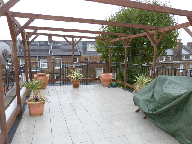 			2 Bedroom, 1 bath, 1 reception Apartment			 Fernhead Road, QUEENS PARK