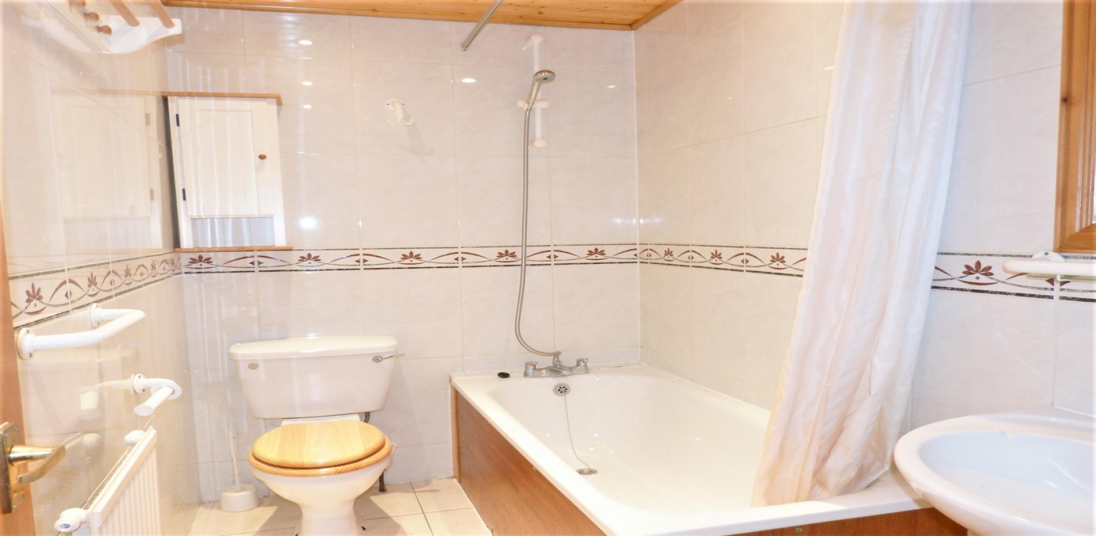 Suitable For Sharers Heathfield Park, Willesden Green