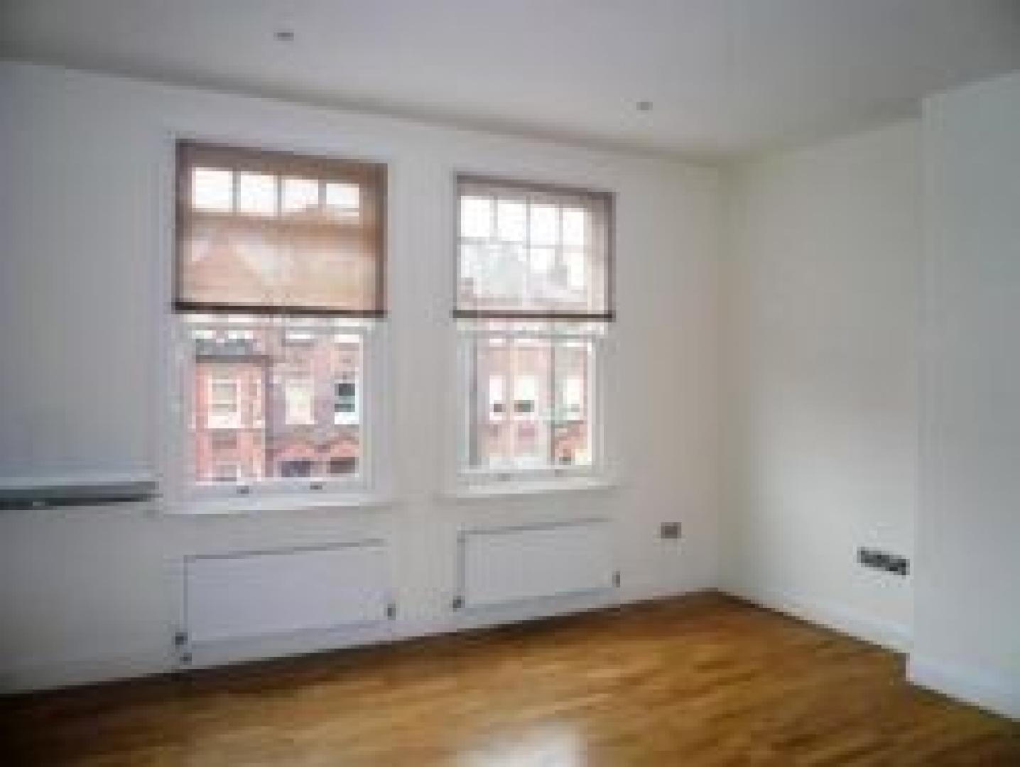 			3 Bedroom, 1 bath, 1 reception Flat			 Goldhurst Terrace, WEST/SOUTH HAMPSTEAD