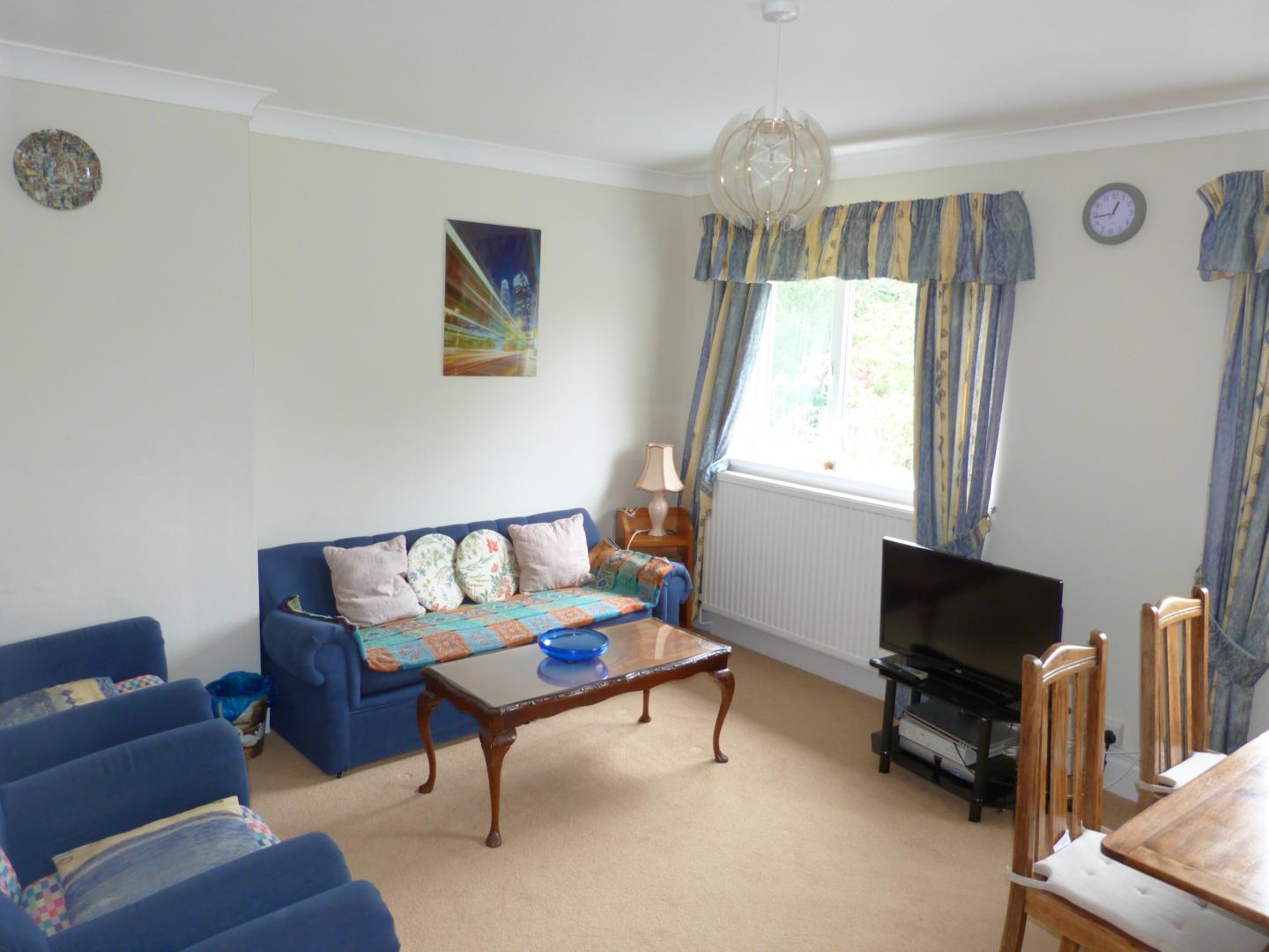 			4 Bedroom, 1 bath, 1 reception Flat			 Chatsworth Road, KILBURN