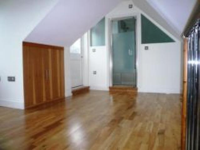 			3 Bedroom, 1 bath, 1 reception Flat			 Goldhurst Terrace, WEST/SOUTH HAMPSTEAD