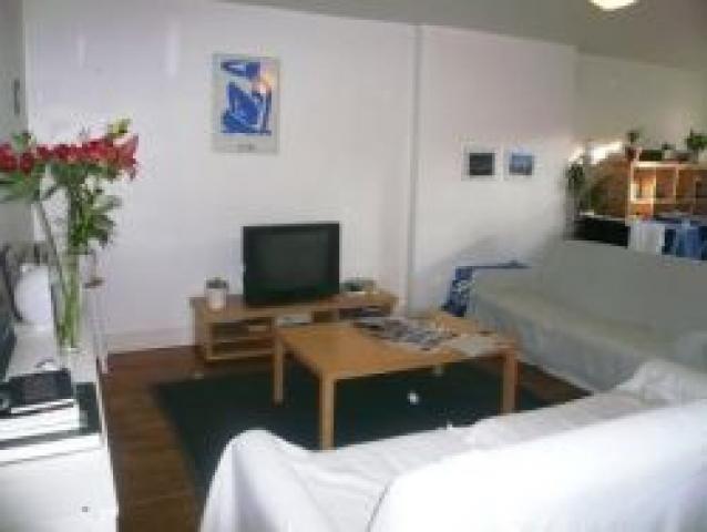 			3 Bedroom, 1 bath, 1 reception Flat			 Broadhurst Gardens, WEST HAMPSTEAD