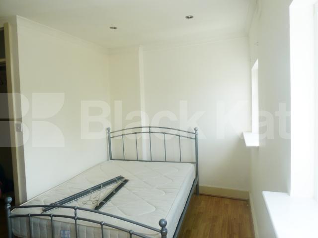 			BRIGHT AND AIRY ONE BEDROOM APARTMENT, 1 Bedroom, 1 bath, 1 reception Flat			 Crouch Hill, FINSBURY PARK-STROUD GREEN
