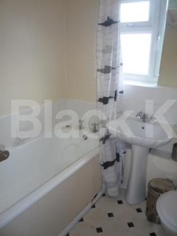 			2 Bedroom, 1 bath, 1 reception Flat			 Coppets Road, MUSWELL HILL