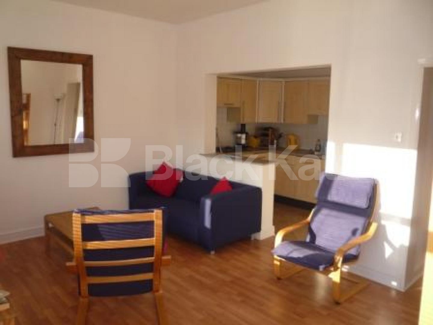 			3 Bedroom, 1 bath, 1 reception Flat			 Colney Hatch Lane, MUSWELL HILL