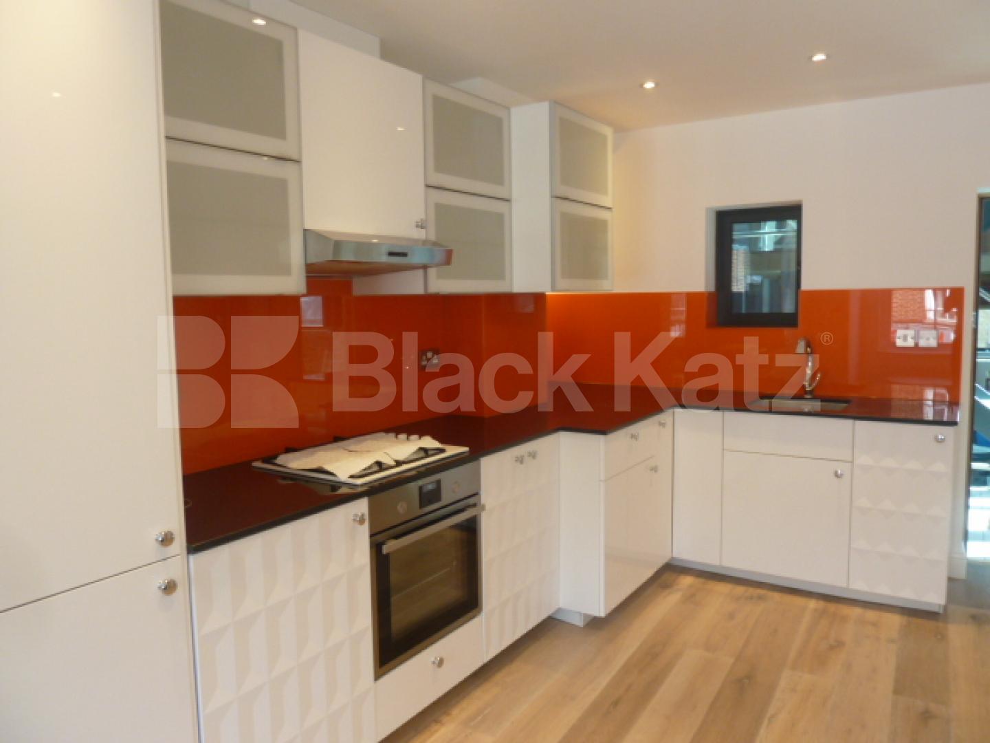 			SPACIOUS STUNNING BRAND NEW STUDIO IN ANGEL, Studio Apartment, 1 bath, 1 reception Flat			 Baron Street, ANGEL-ISLINGTON