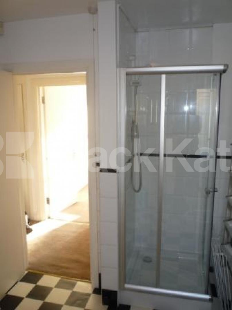 			3 Bedroom, 1 bath, 1 reception Flat			 Colney Hatch Lane, MUSWELL HILL