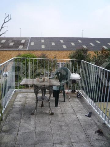 			ROOF TERRACE, 3 Bedroom, 1 bath, 1 reception Flat			 Uplands Road, CROUCH END N8
