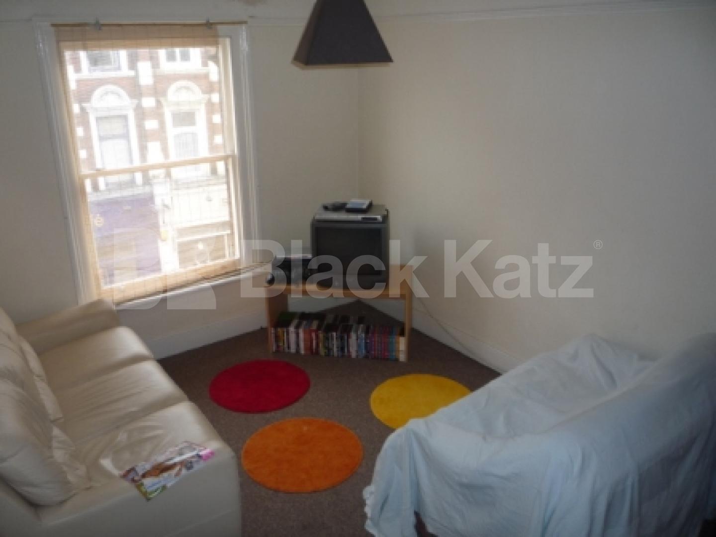 			4 Bedroom, 1 bath, 1 reception Flat			 The Broadway, CROUCH END