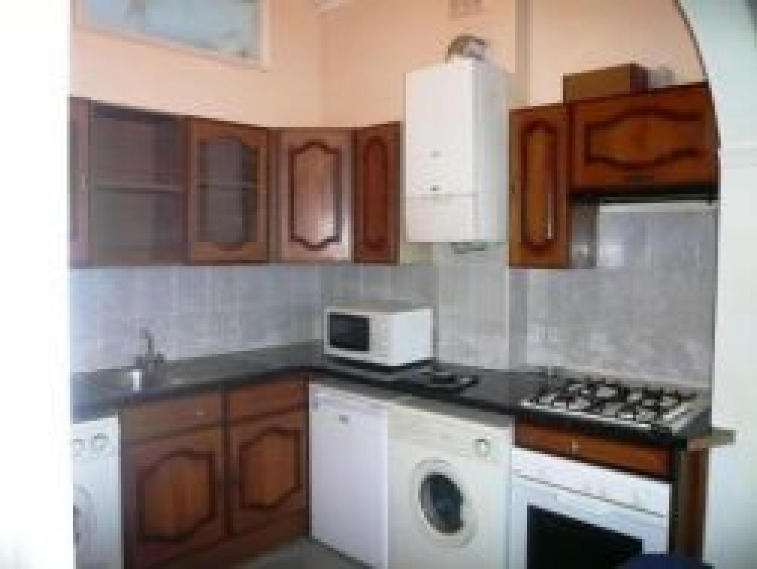 			2 Bedroom, 1 bath, 1 reception Flat			 Claremont Road, CRICKLEWOOD NW2