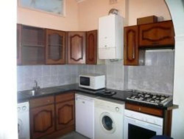 			2 Bedroom, 1 bath, 1 reception Flat			 Claremont Road, CRICKLEWOOD