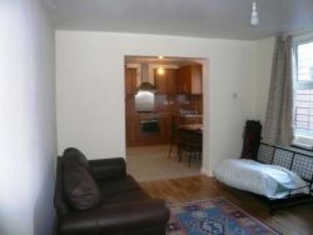 			Studio Apartment, 1 bath, 1 reception Flat			 Claremont Road, CRICKLEWOOD