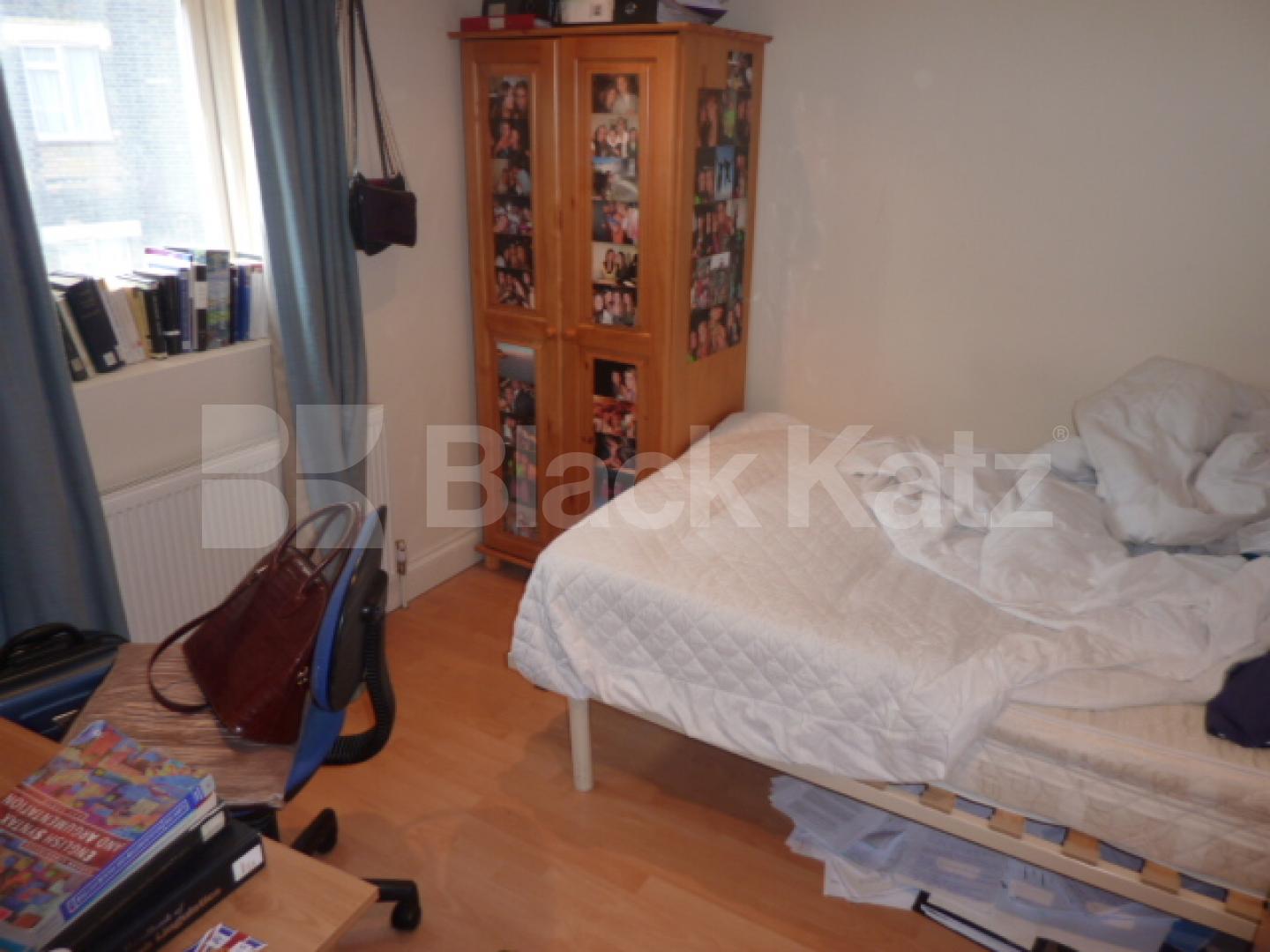 			NEW INSTRUCTION!, 3 Bedroom, 1 bath, 1 reception Flat			 Kings Cross Road, KINGS CROSS