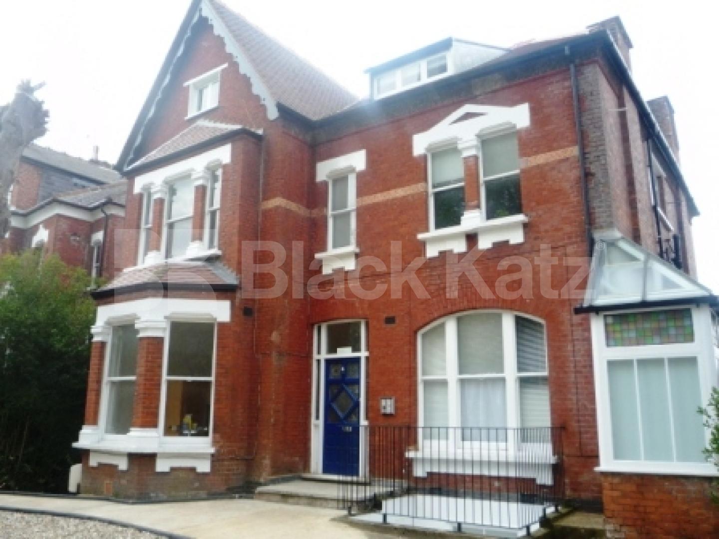 			Studio Apartment, 1 bath, 1 reception Flat			 Avenue Road, HIGHGATE
