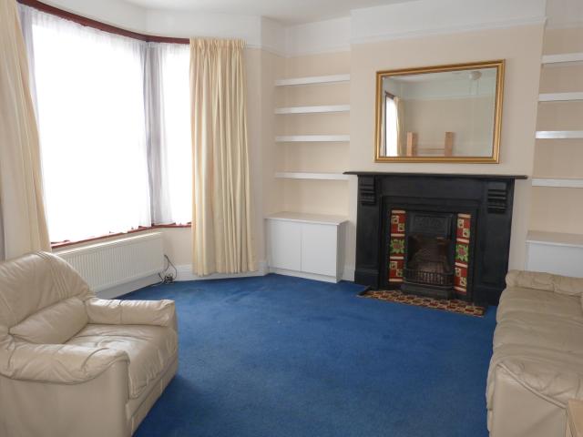 			2 Bedroom, 1 bath, 1 reception Flat			 Buchanan Gardens, KENSAL GREEN