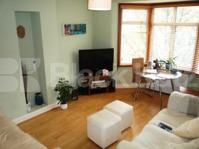 			3 Bedroom, 1 bath, 1 reception Flat			 Alexandra Park Road, ALEXANDRA PALACE