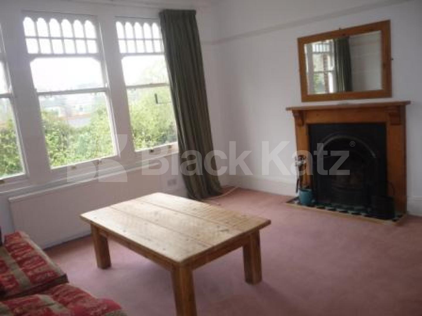 			LET BY BLACK KATZ, 2 Bedroom, 1 bath, 1 reception Flat			 Kings Avenue, MUSWELL HILL
