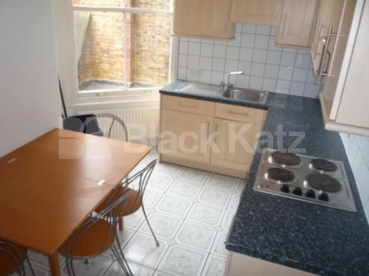 			LET BY BLACK KATZ, 2 Bedroom, 1 bath, 1 reception Flat			 Kings Avenue, MUSWELL HILL