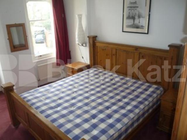 			LET BY BLACK KATZ, 2 Bedroom, 1 bath, 1 reception Flat			 Kings Avenue, MUSWELL HILL