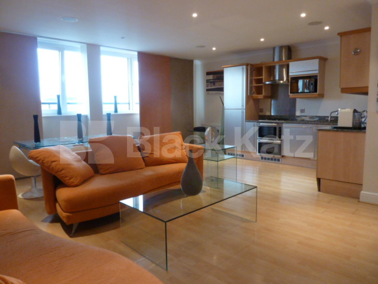 			STUNNING TWO BED IN ANGEL, 2 Bedroom, 1 bath, 1 reception Flat			 THE POINT-BARON STREET, ANGEL-ISLINGTON