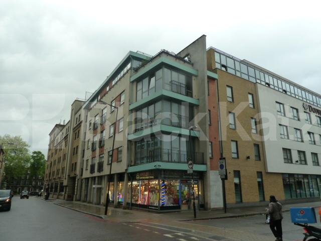 			STUNNING TWO BED IN ANGEL, 2 Bedroom, 1 bath, 1 reception Flat			 THE POINT-BARON STREET, ANGEL-ISLINGTON