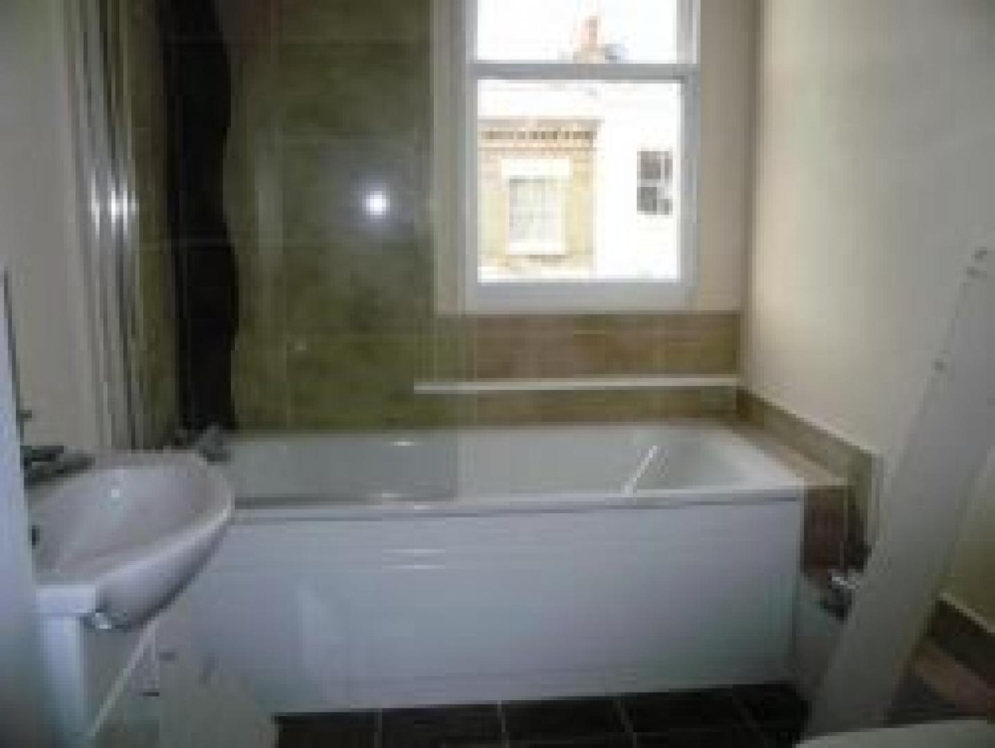 			2 Bedroom, 1 bath, 1 reception Flat			 Messina Ave, WEST HAMPSTEAD