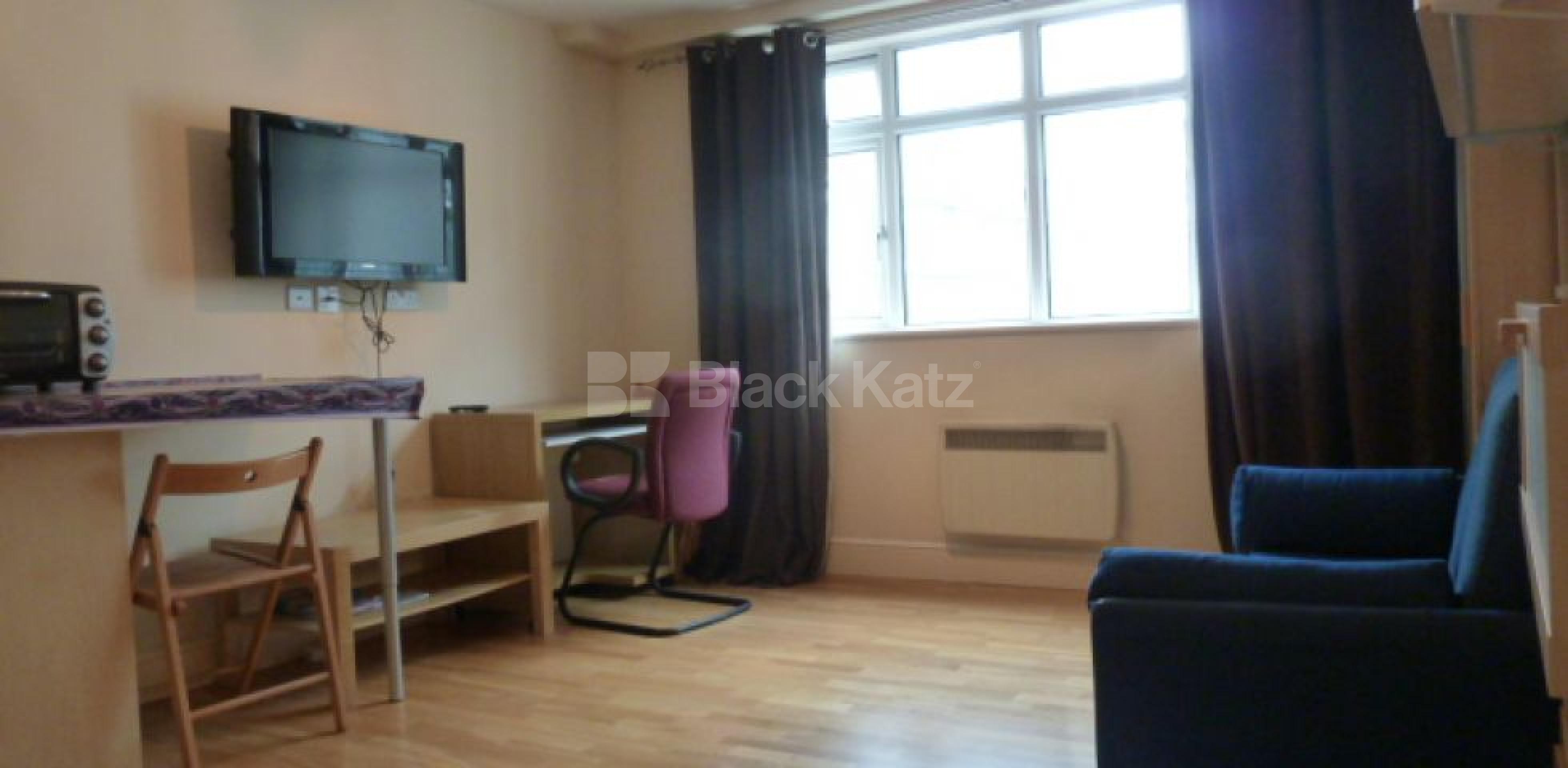 			New Instruction, Studio Apartment, 1 bath, 1 reception Studio			 Greville Street , Hatton Garden/Farringdon/Holborn EC1N