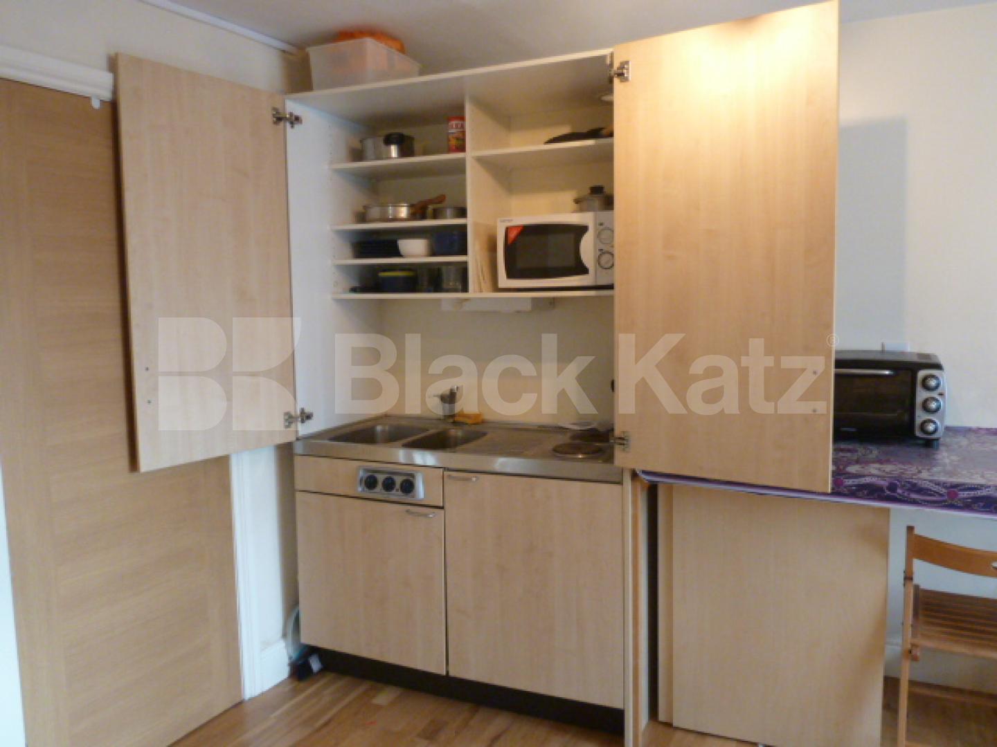 			New Instruction, Studio Apartment, 1 bath, 1 reception Studio			 Greville Street , Hatton Garden/ Farringdon/Holborn