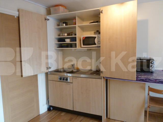 			New Instruction, Studio Apartment, 1 bath, 1 reception Studio			 Greville Street , Hatton Garden/ Farringdon/Holborn