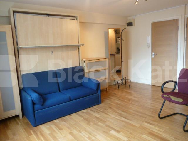 			New Instruction, Studio Apartment, 1 bath, 1 reception Studio			 Greville Street , Hatton Garden/ Farringdon/Holborn