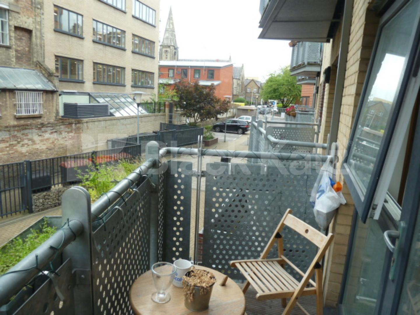 			NEW, 2 Bedroom, 1 bath, 1 reception Apartment			 Murray Grove , OLD STREET