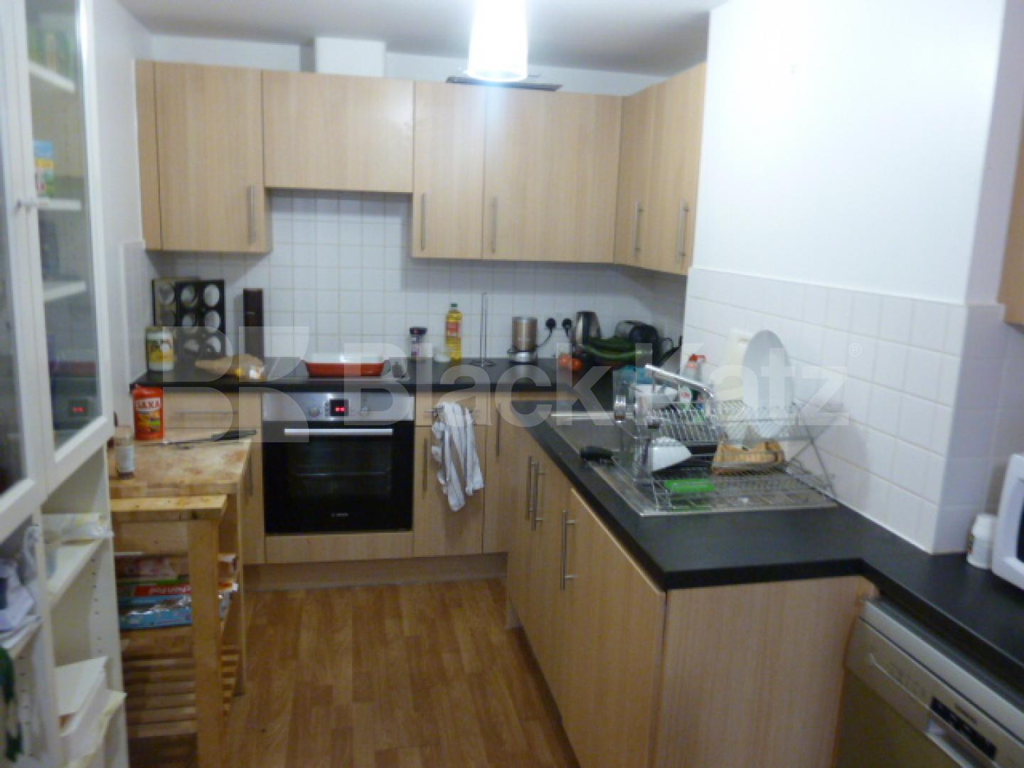 			NEW, 2 Bedroom, 1 bath, 1 reception Apartment			 Murray Grove , OLD STREET