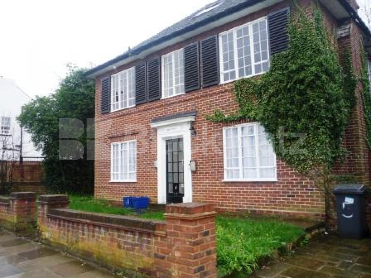 			2 Bedroom, 1 bath, 1 reception Flat			 Lodge Lane, NORTH FINCHLEY