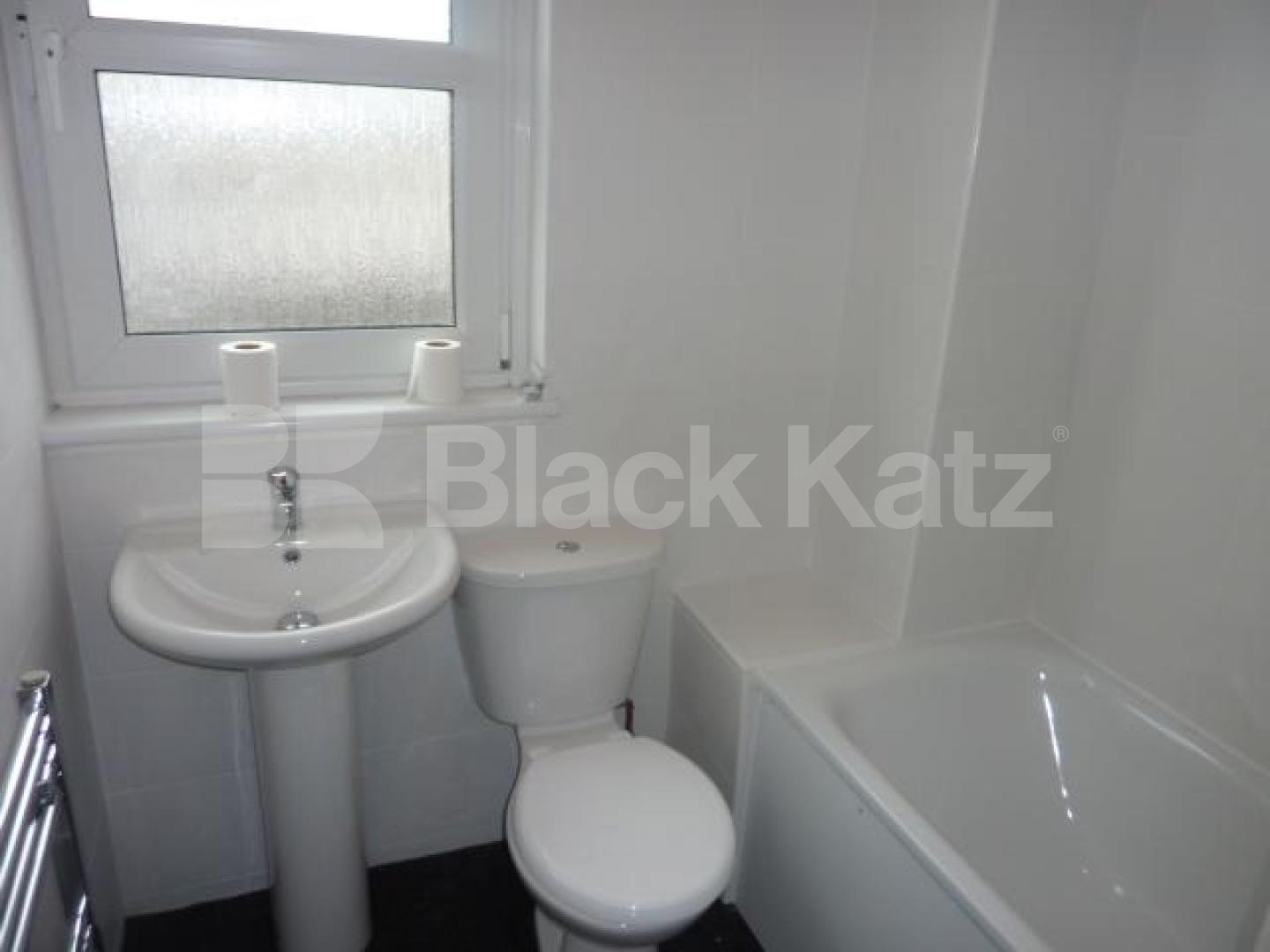 			NEW INSTRUSTION!!! BRAND NEW REFURBISHED!!!, 1 Bedroom, 1 bath, 1 reception Flat			 Vulcan Way, BARNSBURY-HOLLOWAY 