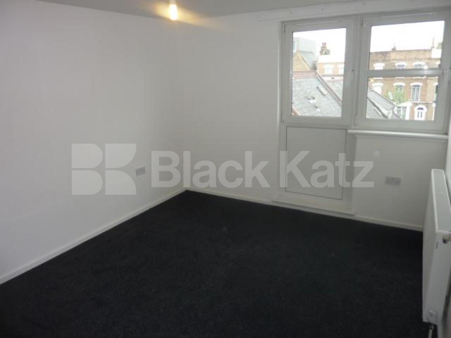 			NEW INSTRUSTION!!! BRAND NEW REFURBISHED!!!, 1 Bedroom, 1 bath, 1 reception Flat			 Vulcan Way, BARNSBURY-HOLLOWAY 