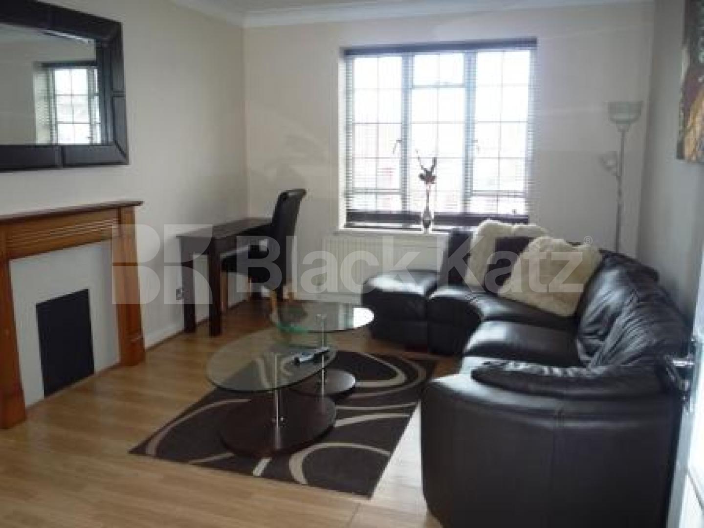 			2 Bedroom, 1 bath, 1 reception Flat			 Lodge Lane, NORTH FINCHLEY