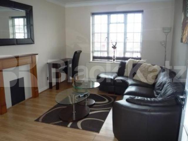 			2 Bedroom, 1 bath, 1 reception Flat			 Lodge Lane, NORTH FINCHLEY