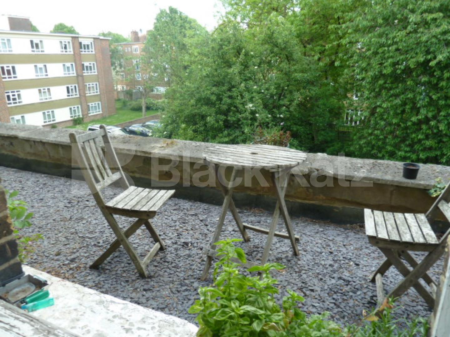 			New Instruction, 1 Bedroom, 1 bath, 1 reception Flat			 Highbury New Park, HIGHBURY 