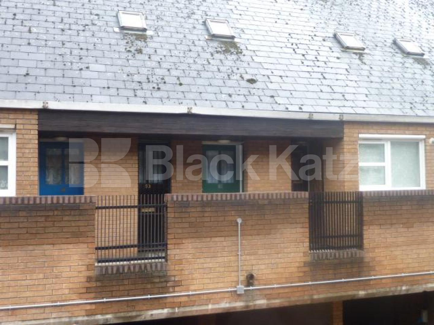 			NEW INSTRUSTION!!! BRAND NEW REFURBISHED!!!, 1 Bedroom, 1 bath, 1 reception Flat			 Vulcan Way, BARNSBURY-HOLLOWAY 