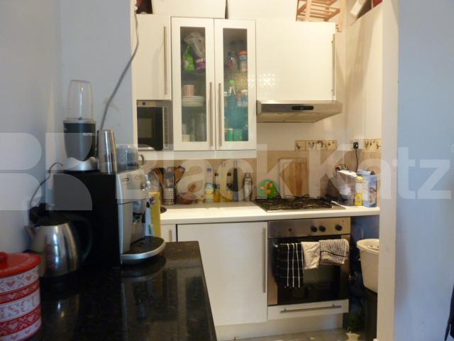 			New Instruction, 1 Bedroom, 1 bath, 1 reception Flat			 Highbury New Park, HIGHBURY 