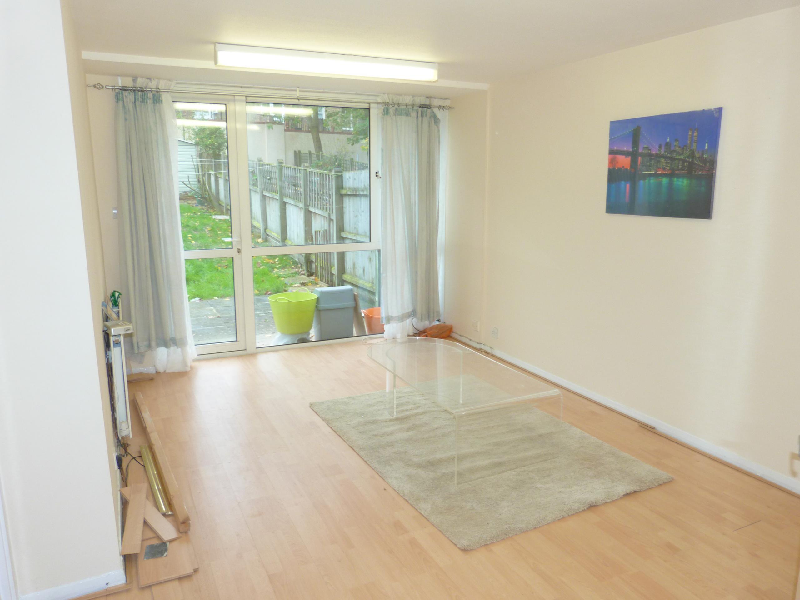 			2 Bedroom, 1 bath, 1 reception Flat			 Dowland Street, QUEENS PARK W10