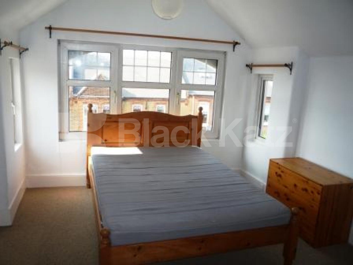 			A MUST SEE!, 2 Bedroom, 1 bath, 1 reception Flat			 Dickenson Road, CROUCH END