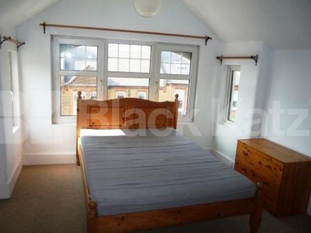 			A MUST SEE!, 2 Bedroom, 1 bath, 1 reception Flat			 Dickenson Road, CROUCH END