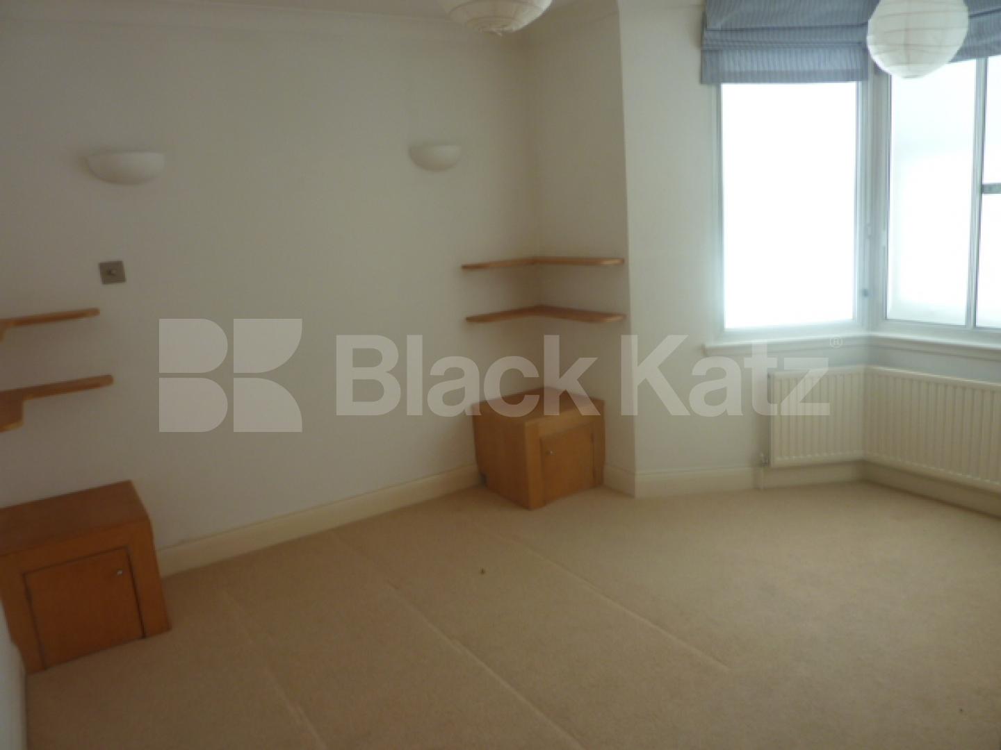 			PRIVATE TERRACE!, 1 Bedroom, 1 bath, 1 reception Flat			 Haverstock Hill, BELSIZE PARK