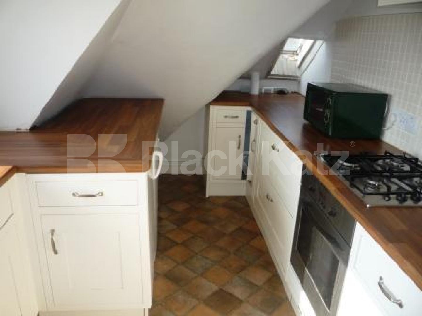 			A MUST SEE!, 2 Bedroom, 1 bath, 1 reception Flat			 Dickenson Road, CROUCH END