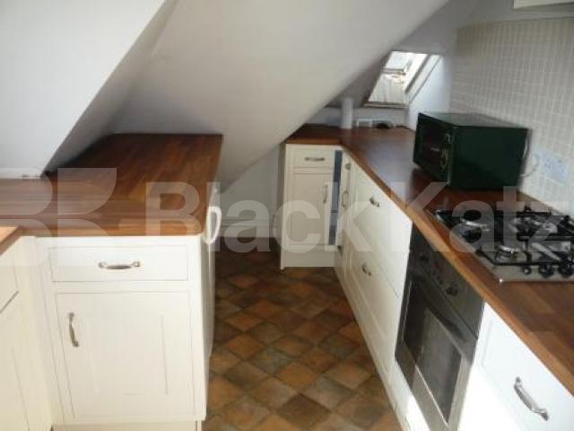 			A MUST SEE!, 2 Bedroom, 1 bath, 1 reception Flat			 Dickenson Road, CROUCH END