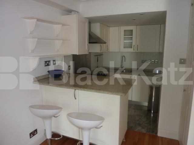			PRIVATE TERRACE!, 1 Bedroom, 1 bath, 1 reception Flat			 Haverstock Hill, BELSIZE PARK